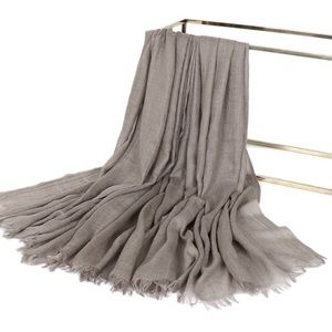 🆓 DOVE GRAY SOFT SCARF